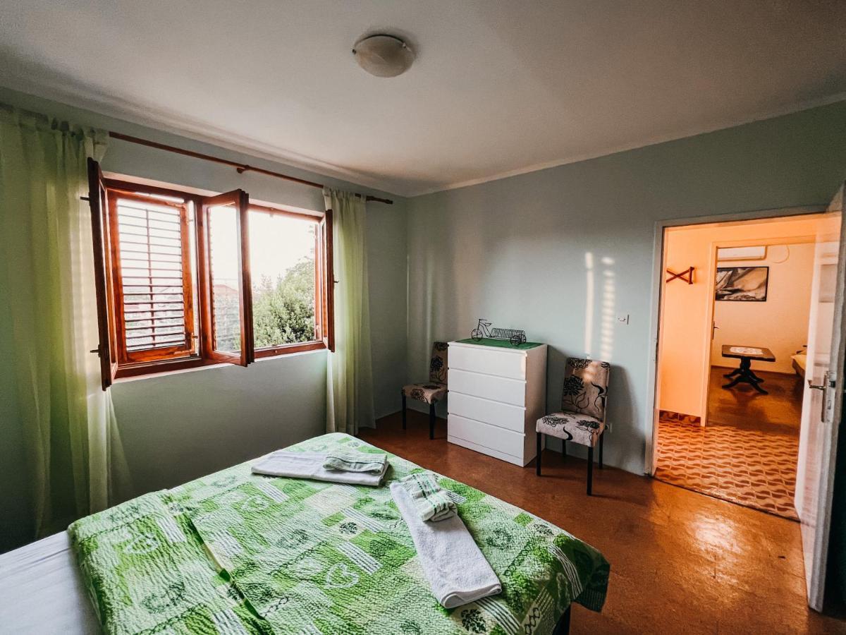 Vladivostok Apartments Tivat Eksteriør bilde