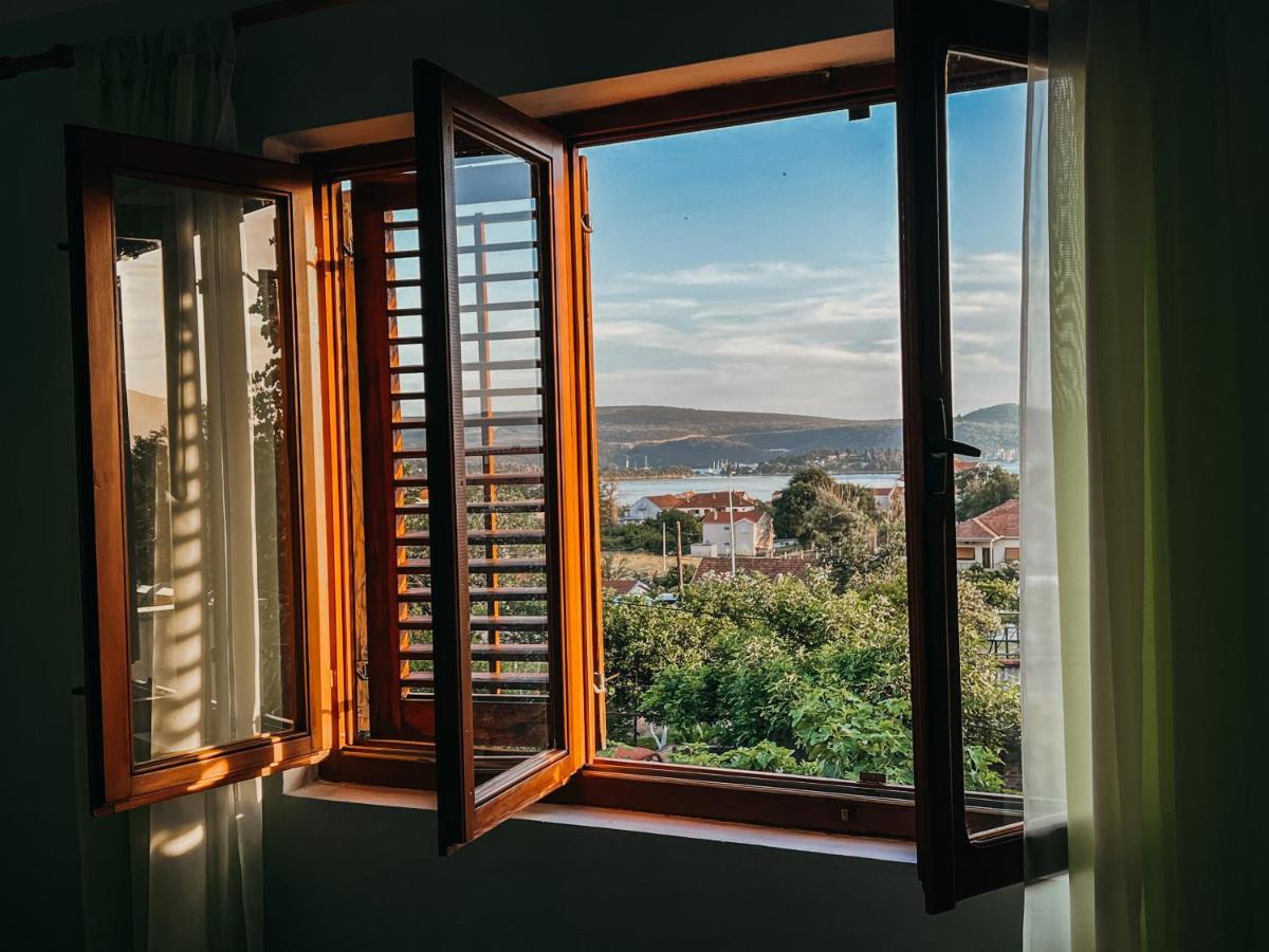 Vladivostok Apartments Tivat Eksteriør bilde