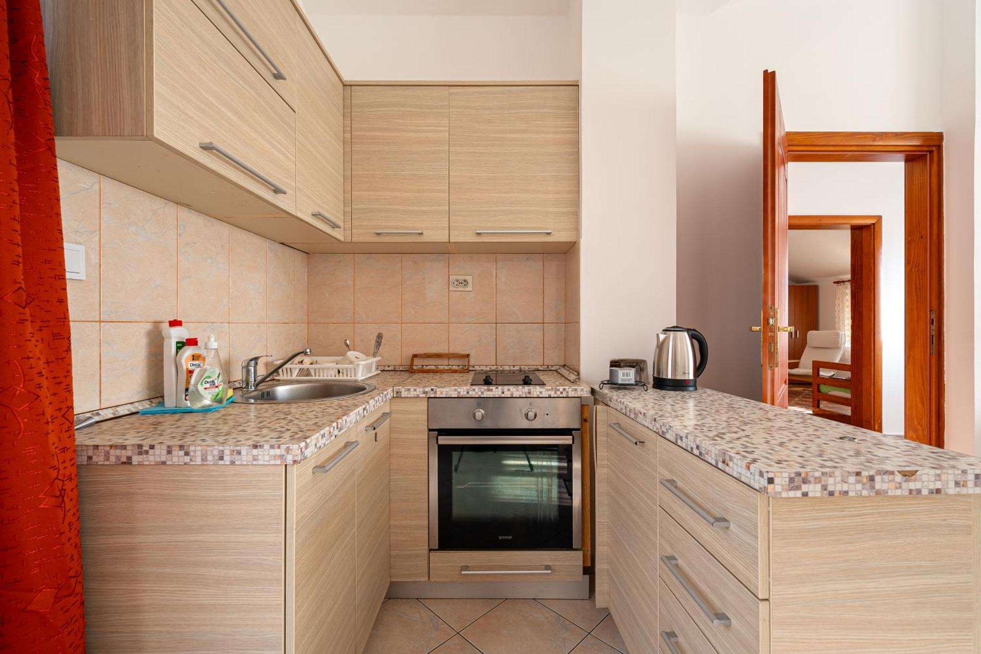 Vladivostok Apartments Tivat Eksteriør bilde