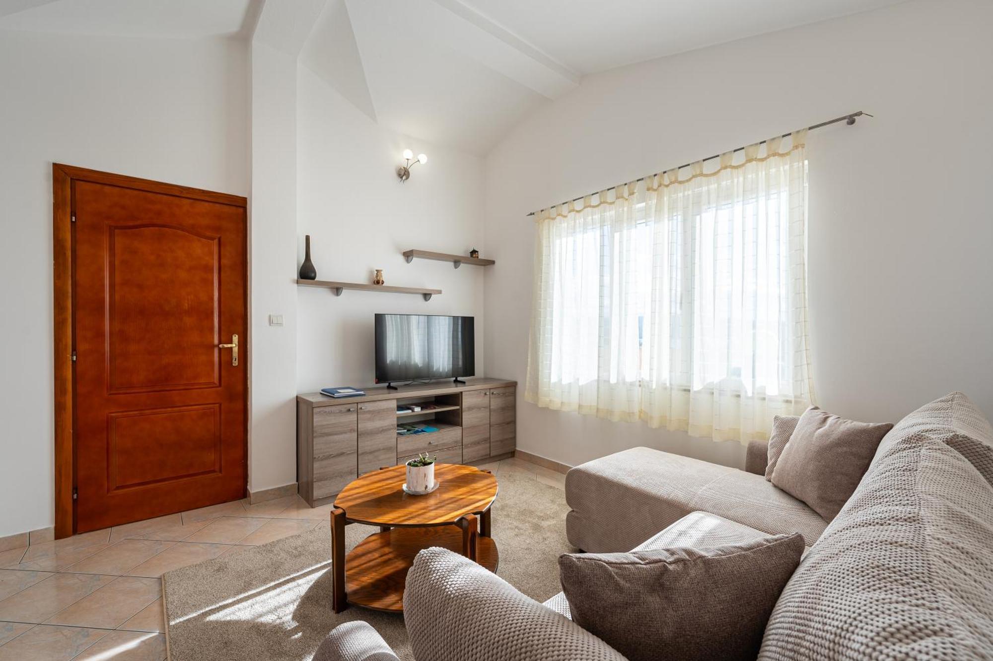 Vladivostok Apartments Tivat Eksteriør bilde